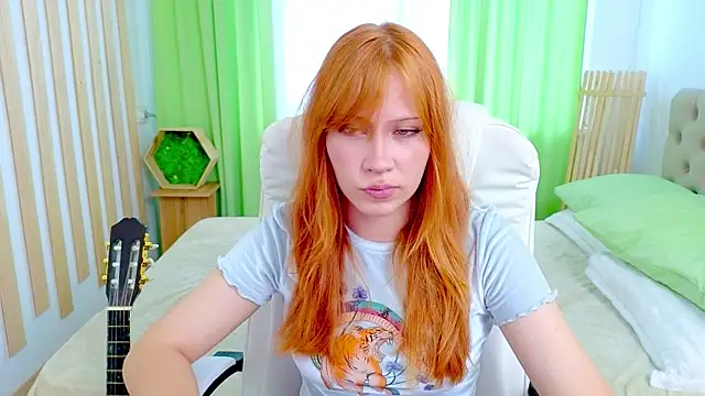 Snapshot of Fleur__Fox chatting on July 27, 2026, 8:54 am Fleur Fox online show from July 27, 2026, 8:54 am