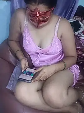 Komal hot76 online show from August 3, 2026, 4:57 pm