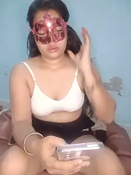 Komal hot76 online show from July 31, 2026, 10:07 pm