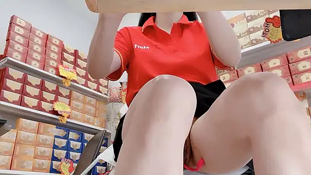 Snapshot of Katy_Bae chatting on March 14, 2026, 4:51 am Katy Bae online show from March 14, 2026, 4:51 am