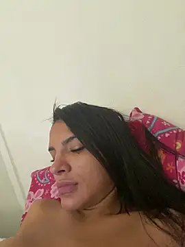Snapshot of Cleolaurent chatting on July 29, 2026, 4:06 pm Cleolaurent online show from July 29, 2026, 4:06 pm