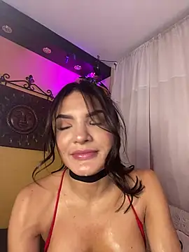 Snapshot of Cleolaurent chatting on July 27, 2026, 1:23 am Cleolaurent online show from July 27, 2026, 1:23 am
