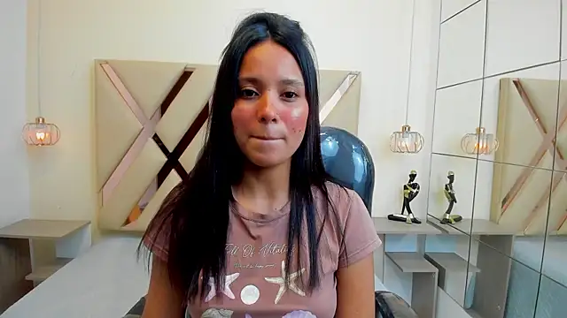 Snapshot of Ivonne_Latina chatting on July 23, 2026, 8:05 pm Ivonne Latina online show from July 23, 2026, 8:05 pm