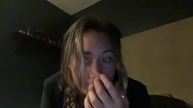 katiecakesss online show from July 29, 2026, 2:00 am
