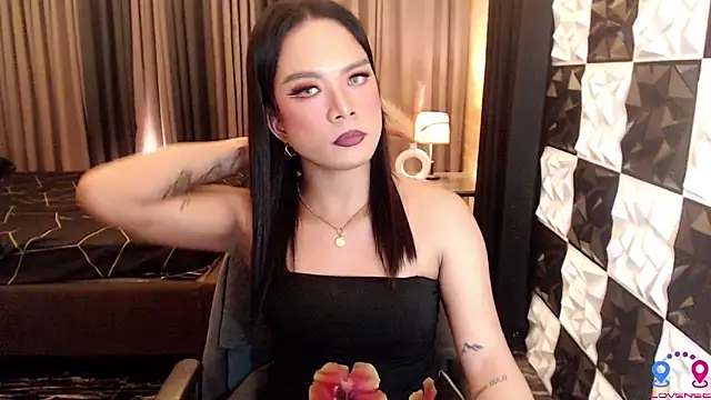 Snapshot of BigCockJewel chatting on October 9, 2025, 1:44 pm BigCockJewel online show from October 9, 2025, 1:44 pm