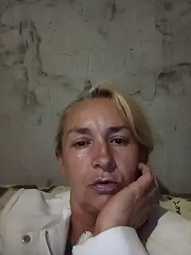 Snapshot of Bliss4532 chatting on July 24, 2026, 6:26 pm Bliss4532 online show from July 24, 2026, 6:26 pm