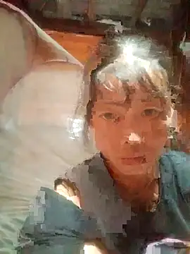 Snapshot of Thuy-tien- chatting on July 28, 2026, 6:10 am Thuy-tien- online show from July 28, 2026, 6:10 am