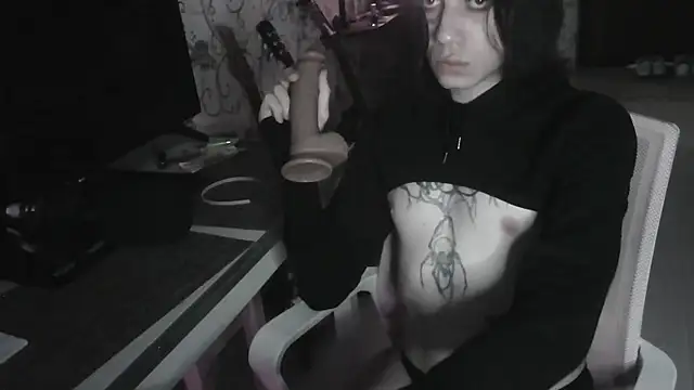 Snapshot of Kira_UwU_666 chatting on July 27, 2026, 8:49 pm Kira UwU 666 online show from July 27, 2026, 8:49 pm