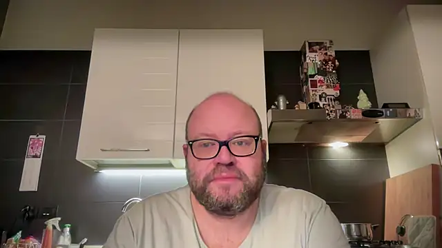 Snapshot of theitalianbear chatting on April 22, 2026, 3:13 am theitalianbear online show from April 22, 2026, 3:13 am