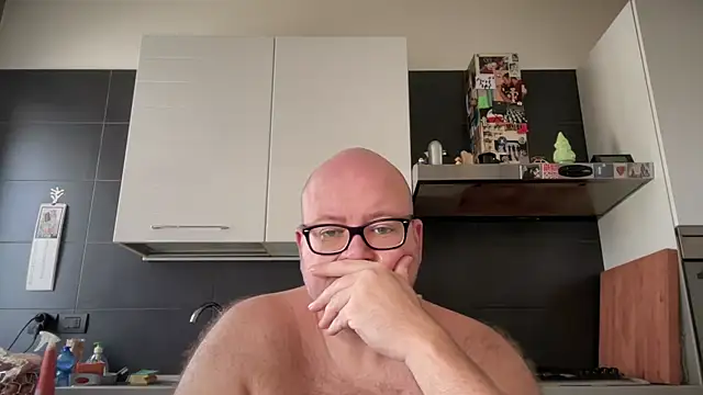 theitalianbear online show from September 23, 2025, 11:28 am