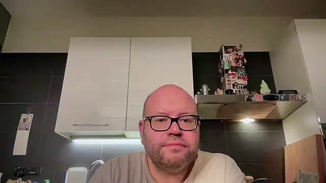 theitalianbear online show from October 2, 2025, 2:37 am