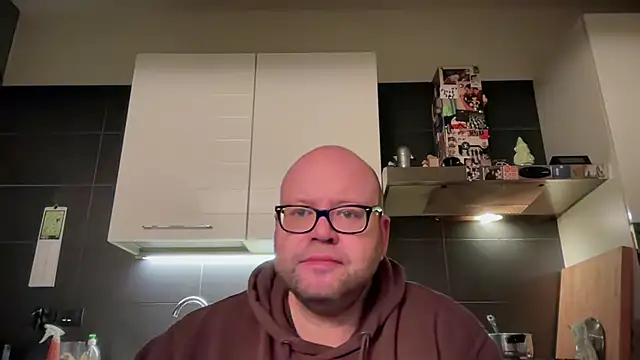 Snapshot of theitalianbear chatting on March 26, 2026, 7:12 pm theitalianbear online show from March 26, 2026, 7:12 pm