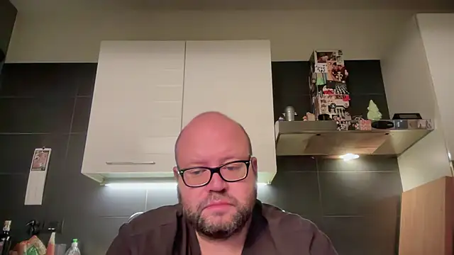 Snapshot of theitalianbear chatting on November 12, 2025, 3:21 am theitalianbear online show from November 12, 2025, 3:21 am