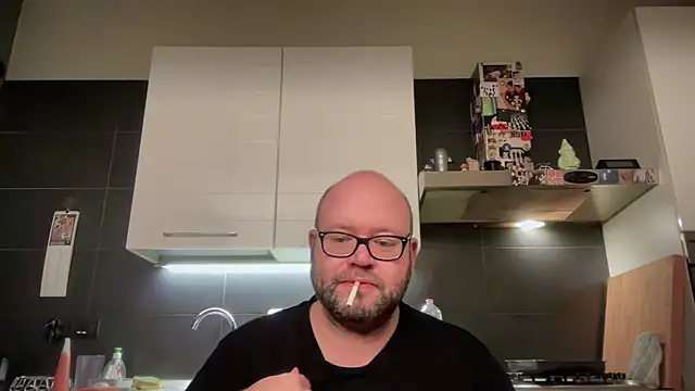 Snapshot of theitalianbear chatting on November 8, 2025, 3:54 am theitalianbear online show from November 8, 2025, 3:54 am