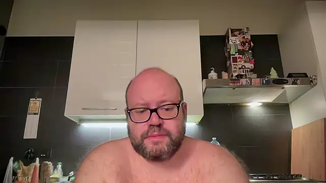 theitalianbear online show from June 21, 2026, 2:39 am