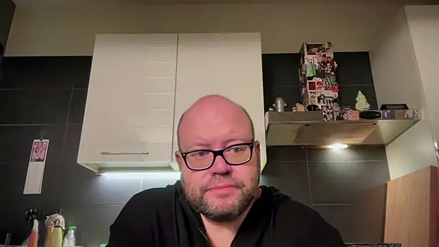 Snapshot of theitalianbear chatting on April 7, 2026, 3:08 am theitalianbear online show from April 7, 2026, 3:08 am