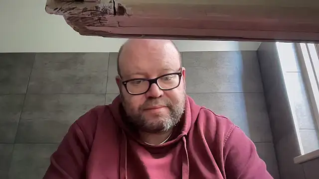 Snapshot of theitalianbear chatting on April 8, 2026, 2:18 pm theitalianbear online show from April 8, 2026, 2:18 pm