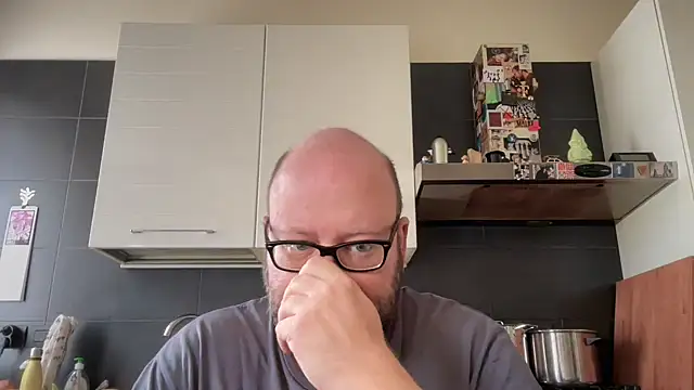 Snapshot of theitalianbear chatting on April 13, 2026, 7:56 am theitalianbear online show from April 13, 2026, 7:56 am