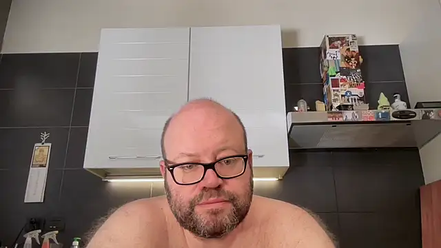 theitalianbear online show from June 15, 2026, 8:03 am