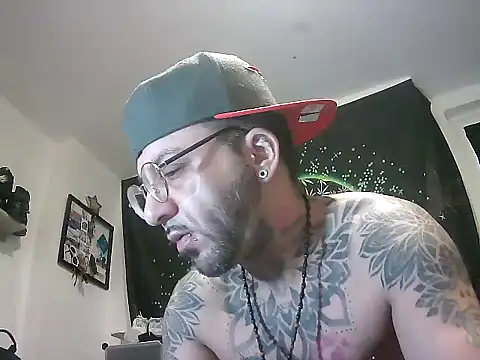 MagicStickBoy online show from March 13, 2026, 8:52 am