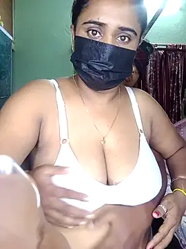 Snapshot of Desi_couple_romance chatting on July 30, 2026, 10:42 pm Desi couple romance online show from July 30, 2026, 10:42 pm