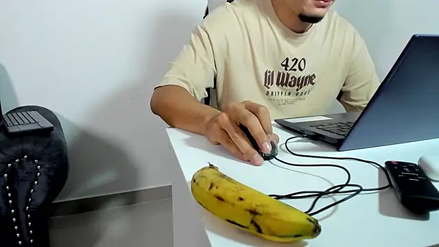 ThreeLion7 online show from July 25, 2026, 1:39 pm