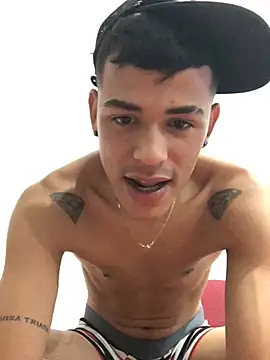 hamzel23 online show from July 25, 2026, 6:58 pm