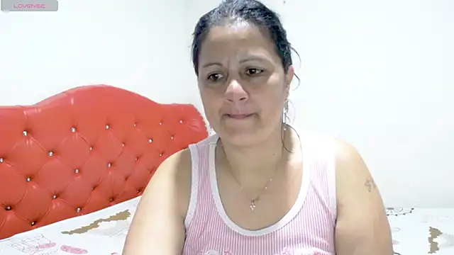 sexy jhoan88 online show from April 22, 2026, 2:57 pm