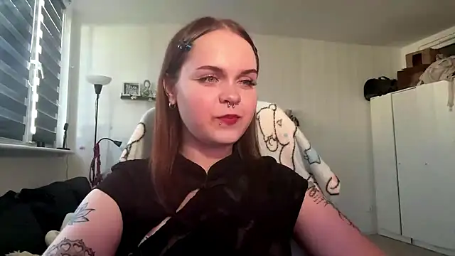Snapshot of AbbyWet chatting on July 27, 2026, 5:42 pm AbbyWet online show from July 27, 2026, 5:42 pm
