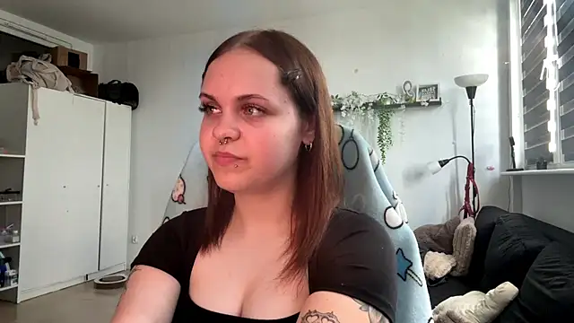 Snapshot of AbbyWet chatting on July 28, 2026, 11:17 am AbbyWet online show from July 28, 2026, 11:17 am