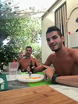 Snapshot of COPPIAGAYHOT chatting on July 28, 2026, 11:17 am COPPIAGAYHOT online show from July 28, 2026, 11:17 am