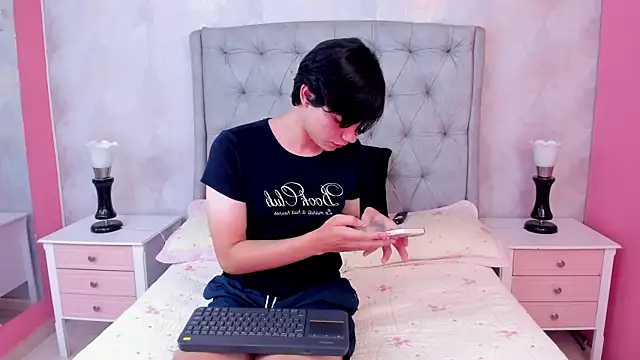 Snapshot of ColtonRyann chatting on July 31, 2026, 7:11 pm ColtonRyann online show from July 31, 2026, 7:11 pm