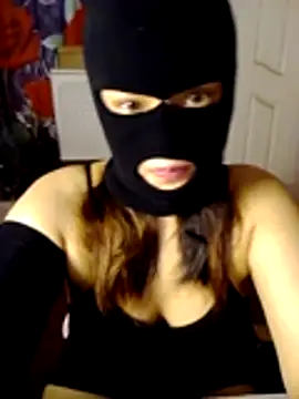 Snapshot of prettymeeeeeee chatting on August 6, 2026, 10:43 am prettymeeeeeee online show from August 6, 2026, 10:43 am