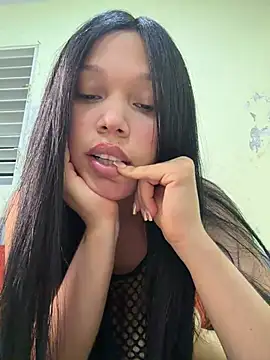 Snapshot of rossy_0103 chatting on August 9, 2026, 1:57 am rossy 0103 online show from August 9, 2026, 1:57 am