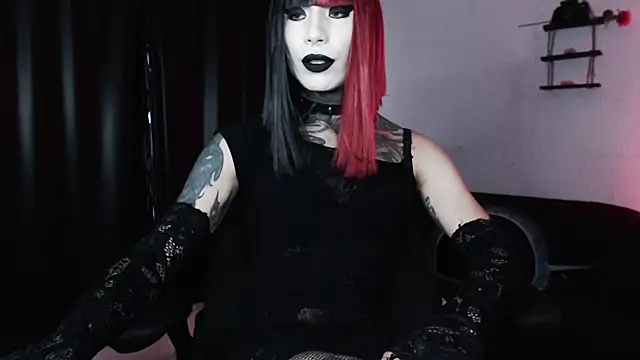 Snapshot of april_simons2 chatting on February 22, 2026, 12:07 pm april simons2 online show from February 22, 2026, 12:07 pm