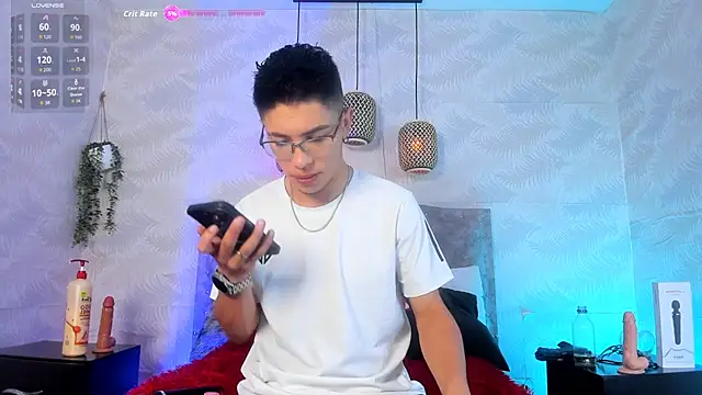 Snapshot of andrewwayne_ chatting on August 4, 2026, 1:48 pm andrewwayne online show from August 4, 2026, 1:48 pm