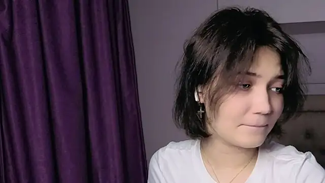 Snapshot of cute__caprice chatting on August 3, 2026, 5:08 pm cute caprice online show from August 3, 2026, 5:08 pm