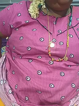 Snapshot of tamilkaviya143 chatting on August 3, 2026, 6:03 pm tamilkaviya143 online show from August 3, 2026, 6:03 pm