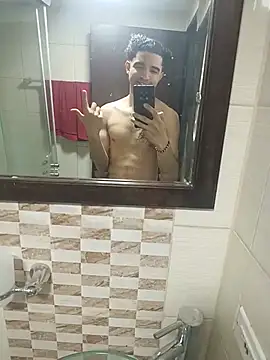 Badbunnynucita online show from August 6, 2026, 3:01 am