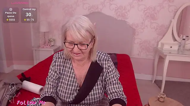 LadyAlana online show from May 2, 2026, 10:15 pm