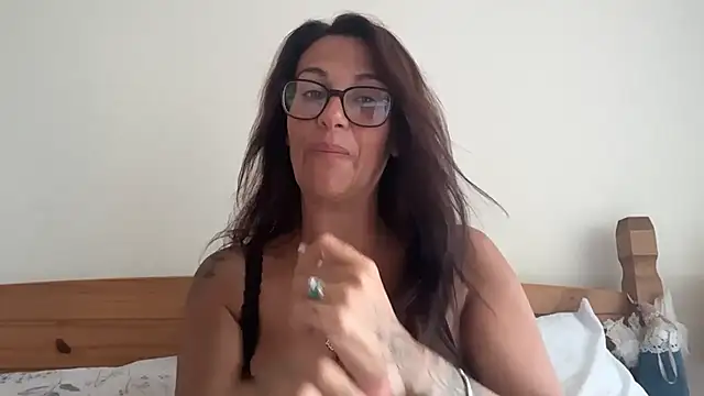 Snapshot of BrienneLuxe chatting on August 5, 2026, 7:46 am BrienneLuxe online show from August 5, 2026, 7:46 am