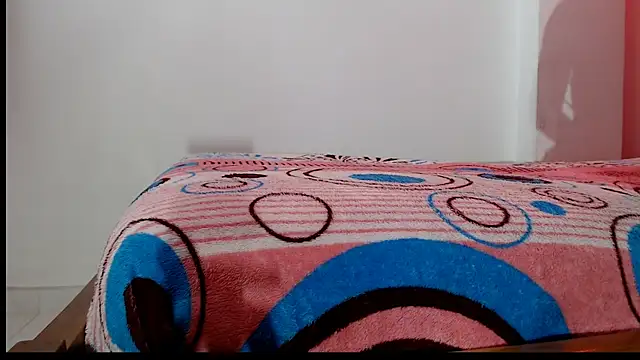 Snapshot of aniitaeyescute chatting on August 4, 2026, 2:54 pm aniitaeyescute online show from August 4, 2026, 2:54 pm