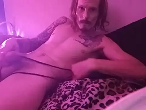 Wildfreakxxwolf online show from August 3, 2026, 9:04 am