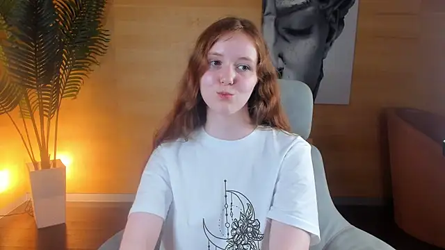 Snapshot of RamonaHancey chatting on August 5, 2026, 1:49 pm RamonaHancey online show from August 5, 2026, 1:49 pm
