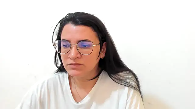 MARILYN GARCIA online show from November 10, 2025, 4:12 pm