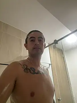 Snapshot of Maxi_lopez chatting on August 5, 2026, 5:01 am Maxi lopez online show from August 5, 2026, 5:01 am