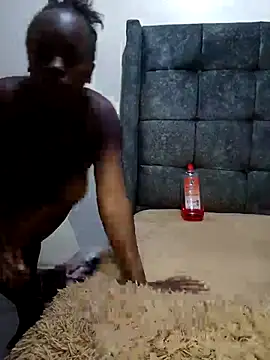 Snapshot of EbonyZipy chatting on August 5, 2026, 5:07 pm EbonyZipy online show from August 5, 2026, 5:07 pm