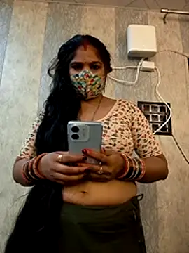 Snapshot of Manisha_hotgirl chatting on August 5, 2026, 4:45 pm Manisha hotgirl online show from August 5, 2026, 4:45 pm