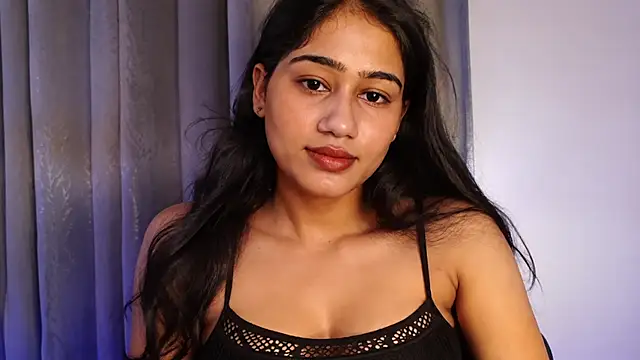 Snapshot of Rosebeauty65 chatting on August 5, 2026, 8:36 pm Rosebeauty65 online show from August 5, 2026, 8:36 pm