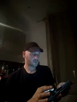 Snapshot of Rynayx chatting on August 7, 2026, 1:22 am Rynayx online show from August 7, 2026, 1:22 am